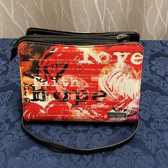 Miche bag with 7 shells:  Sierra, Kayla, Ava, Maddy, Lulu, Hope, and Averie - Picture 7 of 12